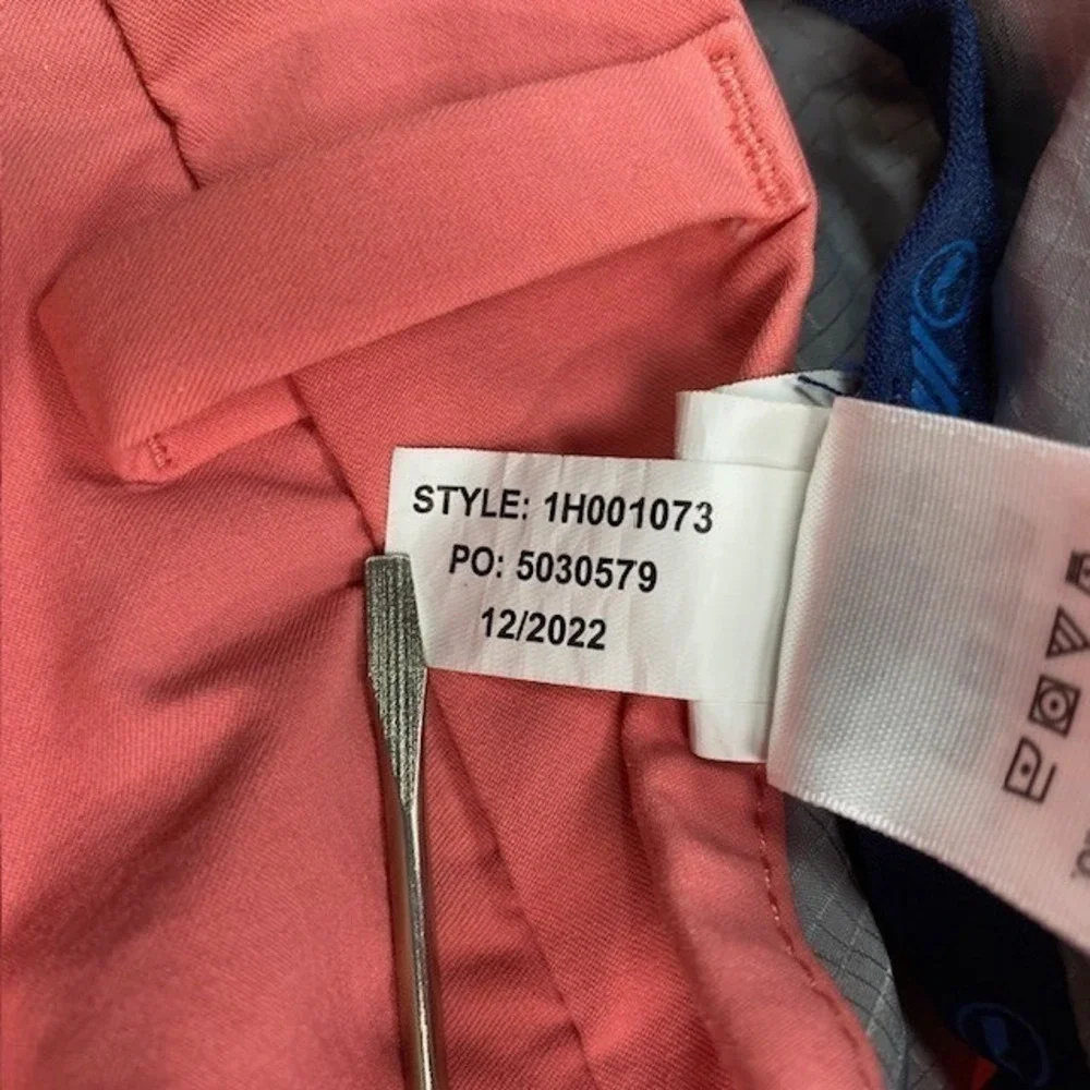 Vineyard Vines Mens On-The-Go Shorts 32 Coral Pink Stretch Golf 1H001073